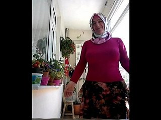 Türkische Oma around Amateur-Video