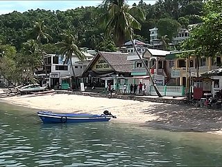 벅 야생 쇼 Sabang Run aground 푸에르토 갈라 필리핀