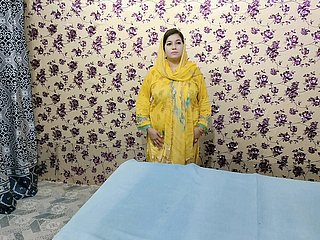 Most Beautiful Pakistani Muslim Unshaded Orgasm about Cucumber
