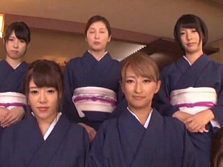 Gepassioneerd lul zuigen ingress veel schattige Japanse meisjes in POV blear