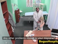 Cocksucking euro bác sĩ bệnh nhân dickriding